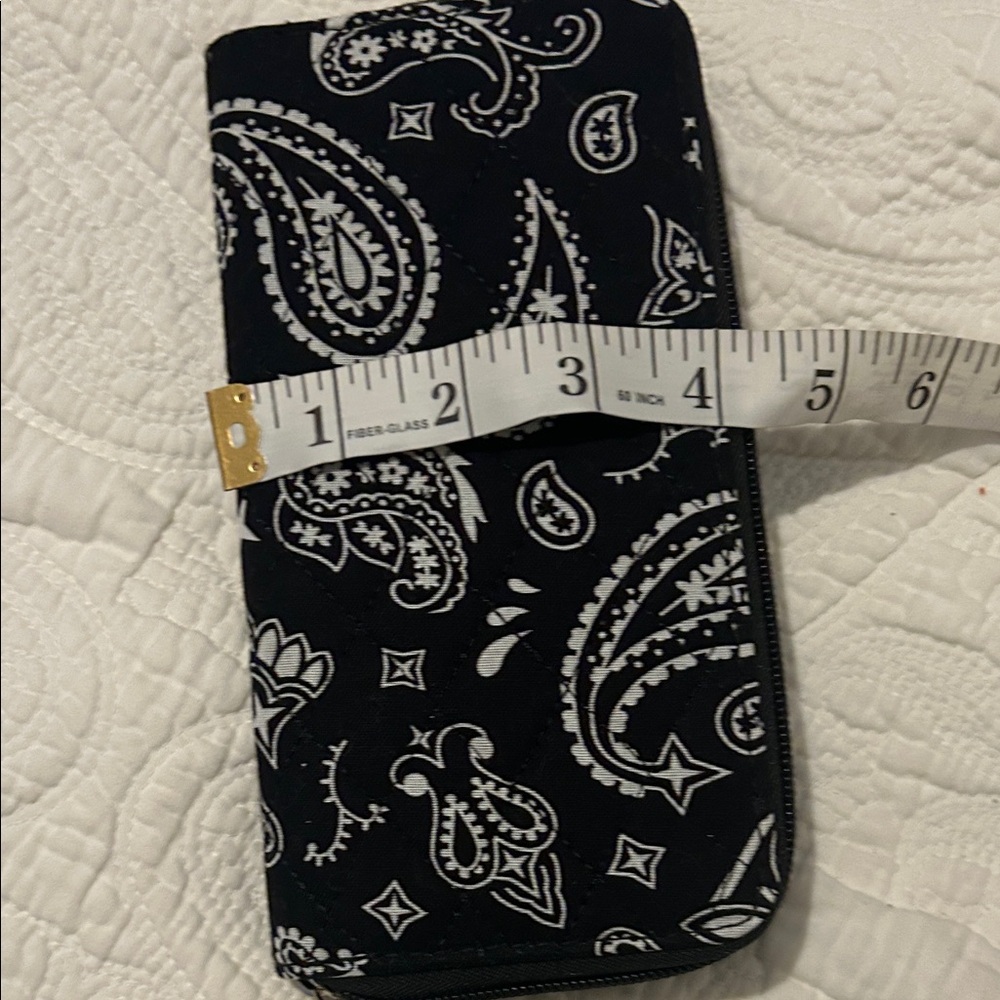 Black Paisley Clutch Wristlet - Picture 6 of 7